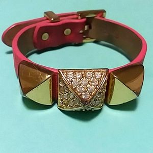 🔥🔥Juicy Couture Pavé Studded bracelet (coral